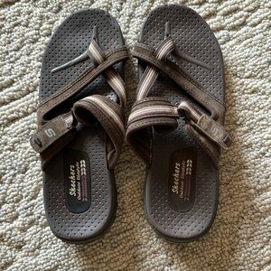 Skechers Outdoor Life Sandals Slip Ons Brown Tan Womens 8 Flats Comfort Shoes